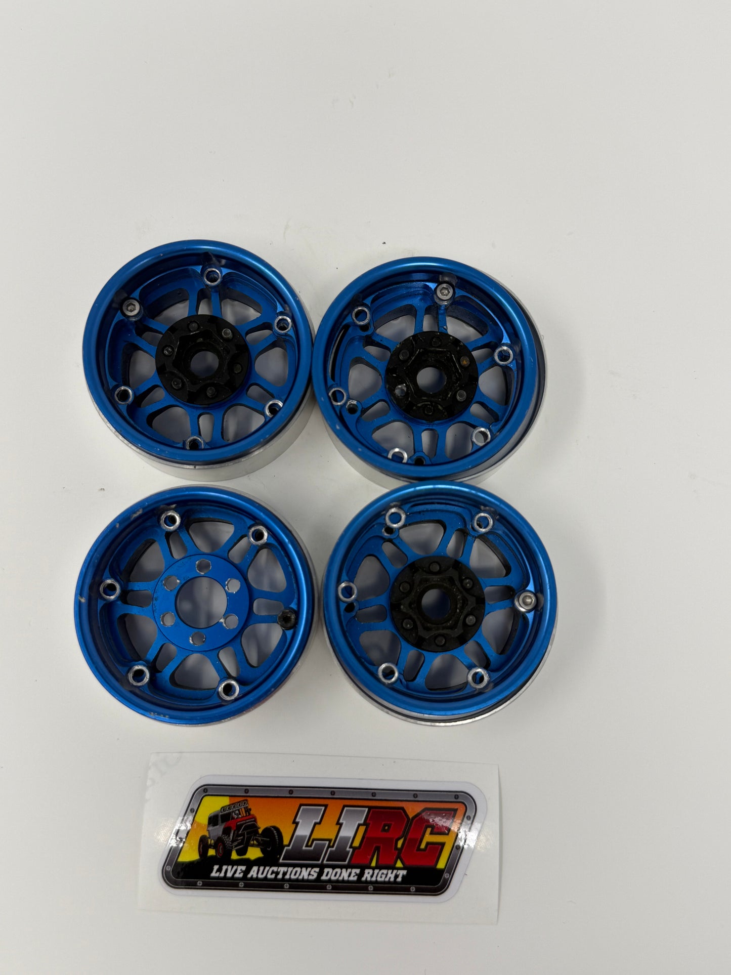 1.9 Beadlocks Blue (missing hardware)