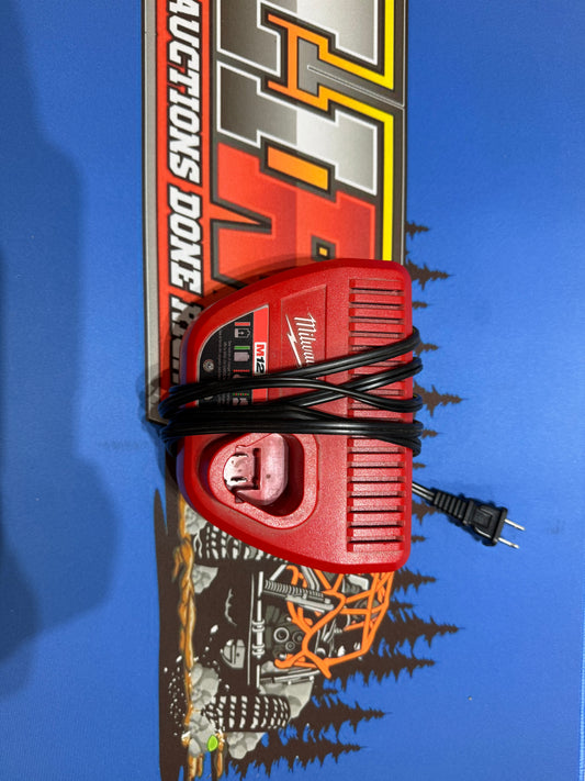 Milwaukee M12 Charger