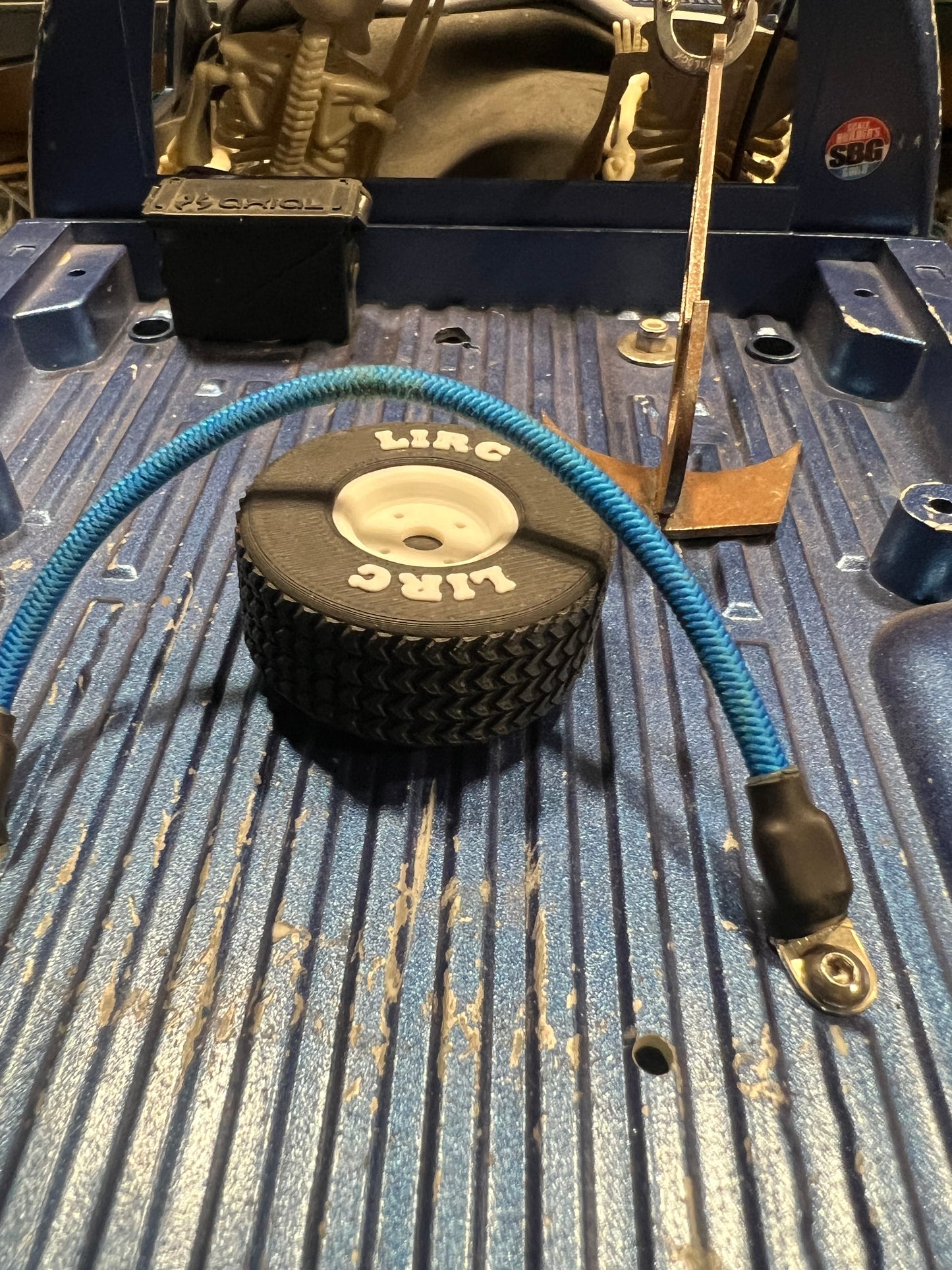 Scale Tire for Body Mount Nuts