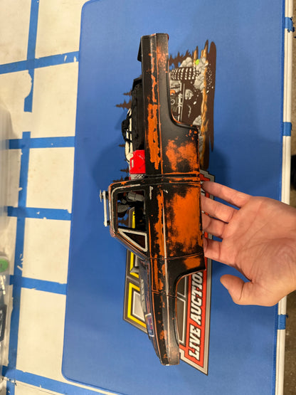 Class 1 Clodbuster Body Pointed Out