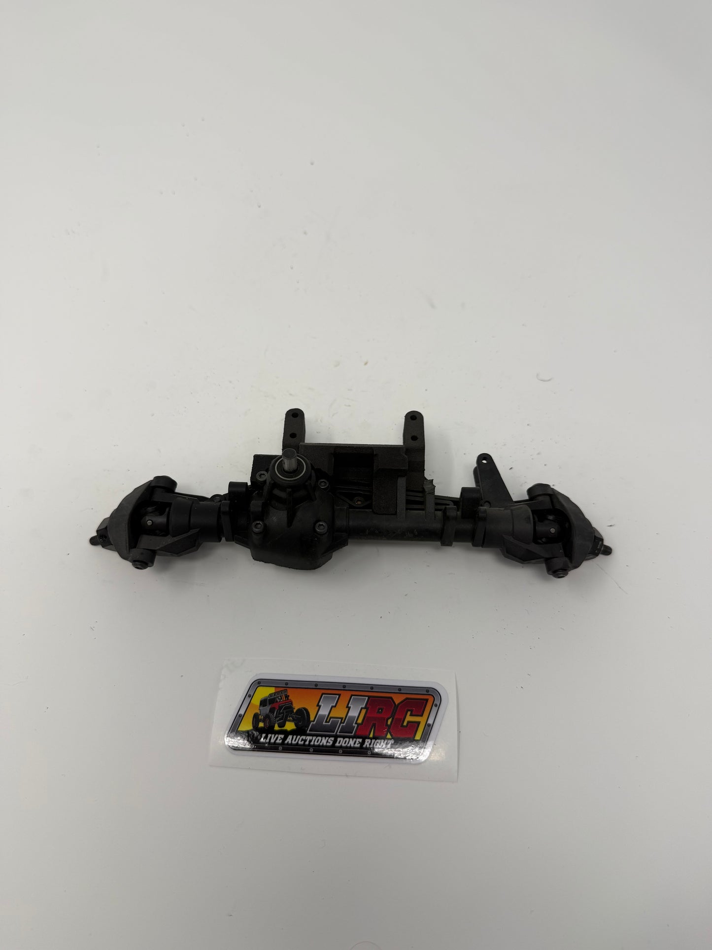Axial AR45 Straight Axle (front) servo on axle